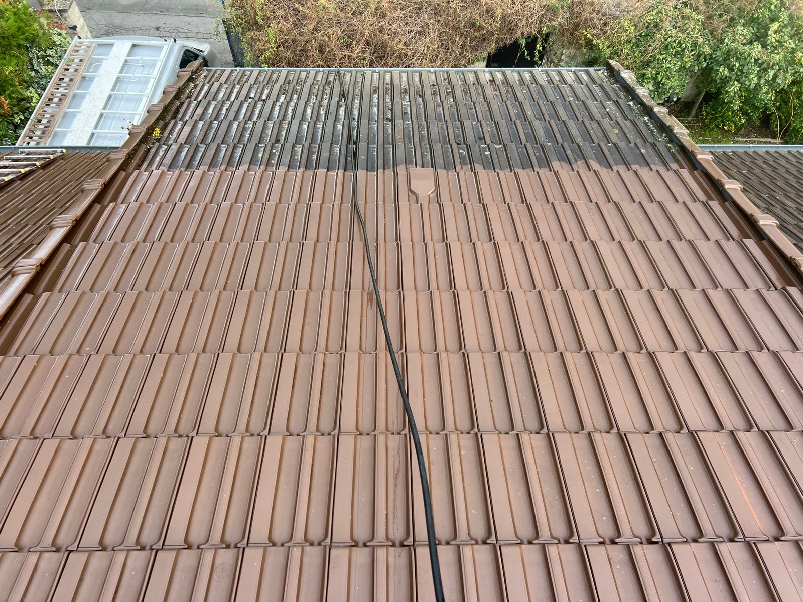 Nettoyage de toiture soigné et efficace à pression adéquate selon votre tuile à Eragny-sur-Oise